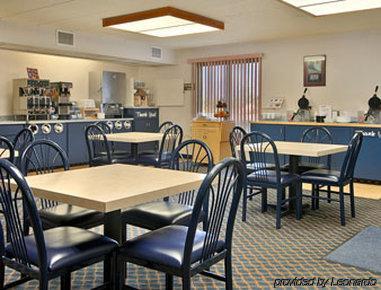 Hotel Days By Wyndham Minot